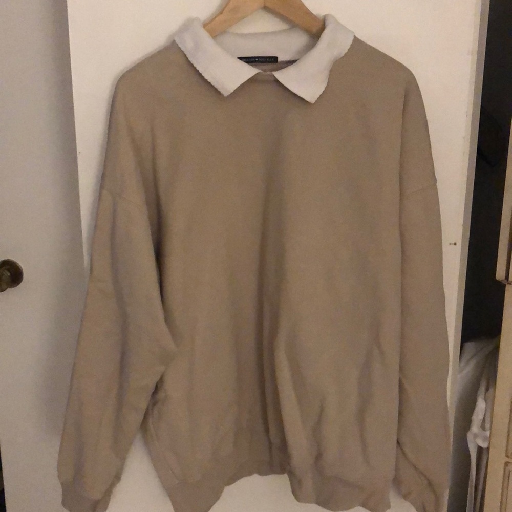 Brandy Melville Tan Sweatshirt with White Sherpa Collar